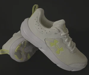 Womens Size 9.5 Sneakers UNDER ARMOUR CHARGED 3024853 DELUXE FOAM Running EU 41 - Picture 1 of 13