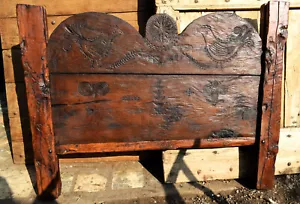 pannello scolpito testiera Letto antico rustica in legno scolpito sardegna - Foto 1 di 9