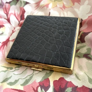 Specchio compatto vintage nero Croc goffrato tono oro Emrich Germany trucco - Foto 1 di 4