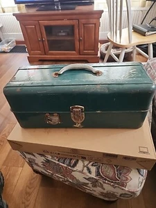 old metal tackle box metal trays vintage Gwt - Picture 1 of 15