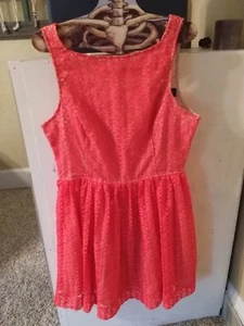 American Apparel klassisches Spitzen-Sonnenkleid NEU neonkoralle großer Knopf hinten  - Bild 1 von 7