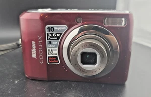 Nikon Coolpix L20 10,0 megapixel fotocamera digitale scatto a punti rosso - Foto 1 di 5