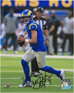Matthew Stafford Los Angeles Rams Signed 8" x 10" Rollout Photo - Picture 1 of 1