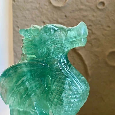 Dragón de fluorita tallado a mano - Escultura artística de cristal verde coleccionable - 5,7 lb Foto 1 de 4