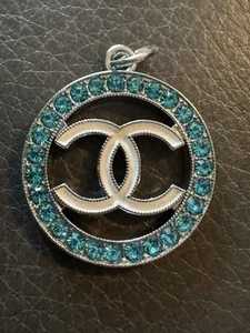 ✨Chanel Zipper Pull/Charm Turquoise W/White on Silver 24mm - Picture 1 of 3