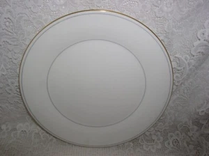 Made in England Creamy White Ivory Gray Gold Trim Dinner Plate EXCELLENT - Picture 1 of 3