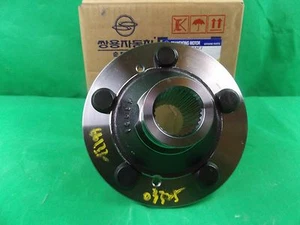 GENUINE MERCEDES BENZ MB VAN MB100 & MB140 SERIES PETROL & DIESEL FRONT HUB ASSY - Picture 1 of 2