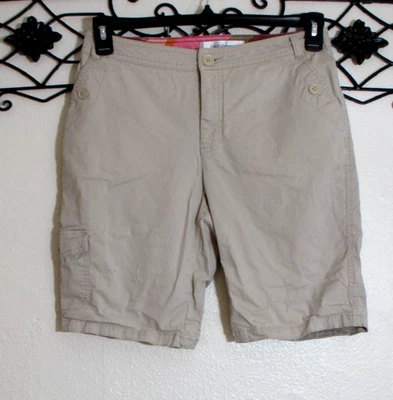 Croft & Barrow Bermuda Shorts Women's Size 6 Beige Sretch - Image 1 of 4
