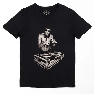 Vintage BNA78 Bruce Lee DJ Gung Fu Scratch T-Shirt Large Black Gold USA Made - Picture 1 of 8