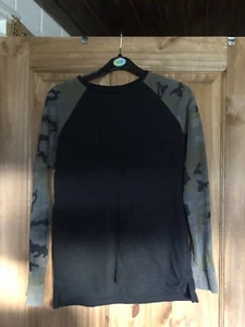 Next Boys Black Camoflauge armed Sweatshirt Aged 13 - Picture 1 of 3