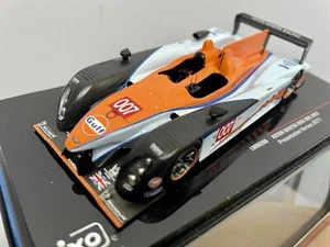 ASTON MARTIN AMR ONE 24H LE MANS DE 2011 AU 1/43 SCALE LMM200 IXO - Foto 1 di 3