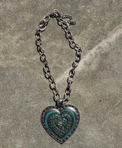 Large painted Heart Pendant Fashion Costume Jewelry Necklace - Picture 1 of 9