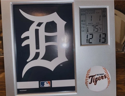 Detroit Tigers MLB Baseball Digital Desk Clock Man Cave Office Den Decor Cover