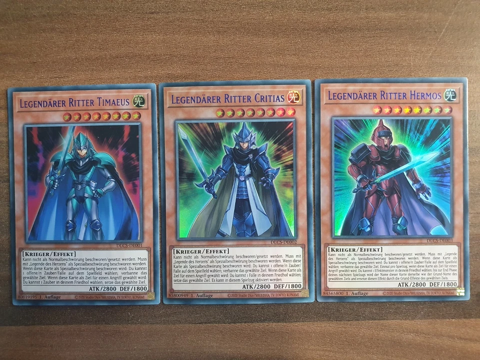 3x Yu-Gi-Oh! DLCS-DE001 Legendärer Ritter Timaeus Critias Hermos UR NM 1st Ed - Bild 1 von 1