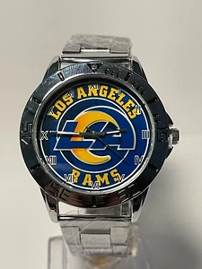 Reloj plateado de acero inoxidable con logotipo del equipo de la NFL de Los Angeles Rams para hombre NUEVO - Imagen 1 de 7