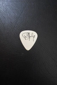KISS 1979 Paul Stanley Dynasty guitar pick  white with black signature & logo - Picture 1 of 2