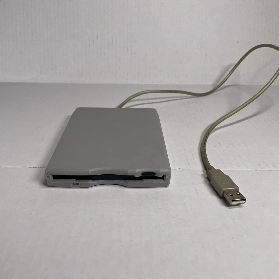SmartDisk USB Floppy Drive *Used* FDUSB-TM2 Tested - Image 1 of 3
