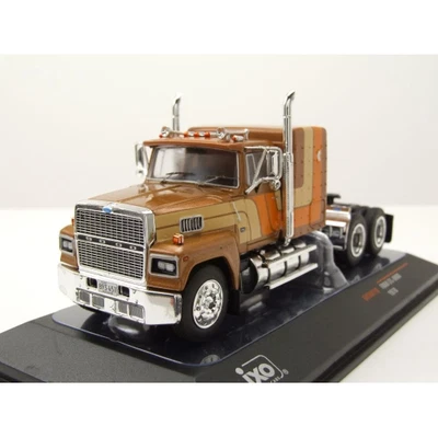 FORD LTL-9000 1978 BROWN 1:64 Ixo Model Camion Modellino Nuovo - Immagine 1 di 4