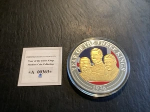 1936 Jahr der drei Könige große 70mm PP Gedenkmünze in Kapsel mit COA - Bild 1 von 4