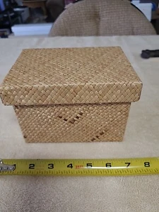 Vtg. Lord and Taylor Box - Picture 1 of 10