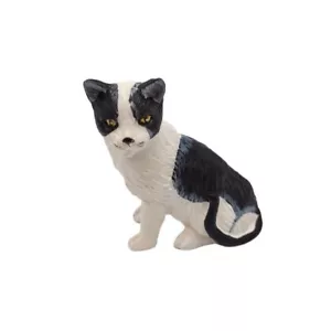 Pequeña rótula de resina de gato blanco y negro Indonesia 2,25 pulgadas de alto - Imagen 1 de 7