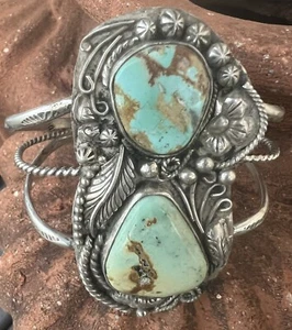 TURQUOISE HUGE BRACELET - HACHITA MINE ~SEAFOAM *FEATHER STERLING SIGNED - Picture 1 of 11