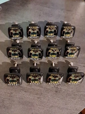 Juego Decorativo Controlador Gabinete Perillas - Juego de 12 Repeticiones Juego Dormir Foto 1 de 4