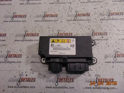 Modulo Di Controllo Airbag Vauxhall Opel Astra 13575683 Usato 2011 - Immagine 1 di 4