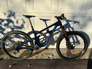 Yeti SB160 Mountain Bike (Carbon fiber frame and Push Elevensix coil) - Picture 1 of 8