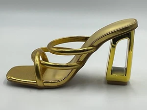 Women's Gold Chunky Heel Hollow Mule Sandals Size 5.5 (EURO 36 ) - Picture 1 of 8