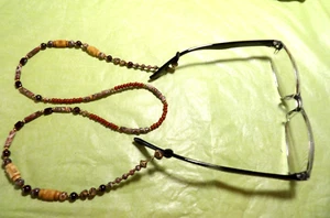 VTG Handmade Beautiful Eyeglass Holder semi precious stones & carved bone - Picture 1 of 4