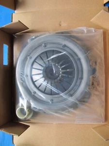 Valeo Clutch Kit for Iveco Daily 2.4TD, 2.5TD - Picture 1 of 1