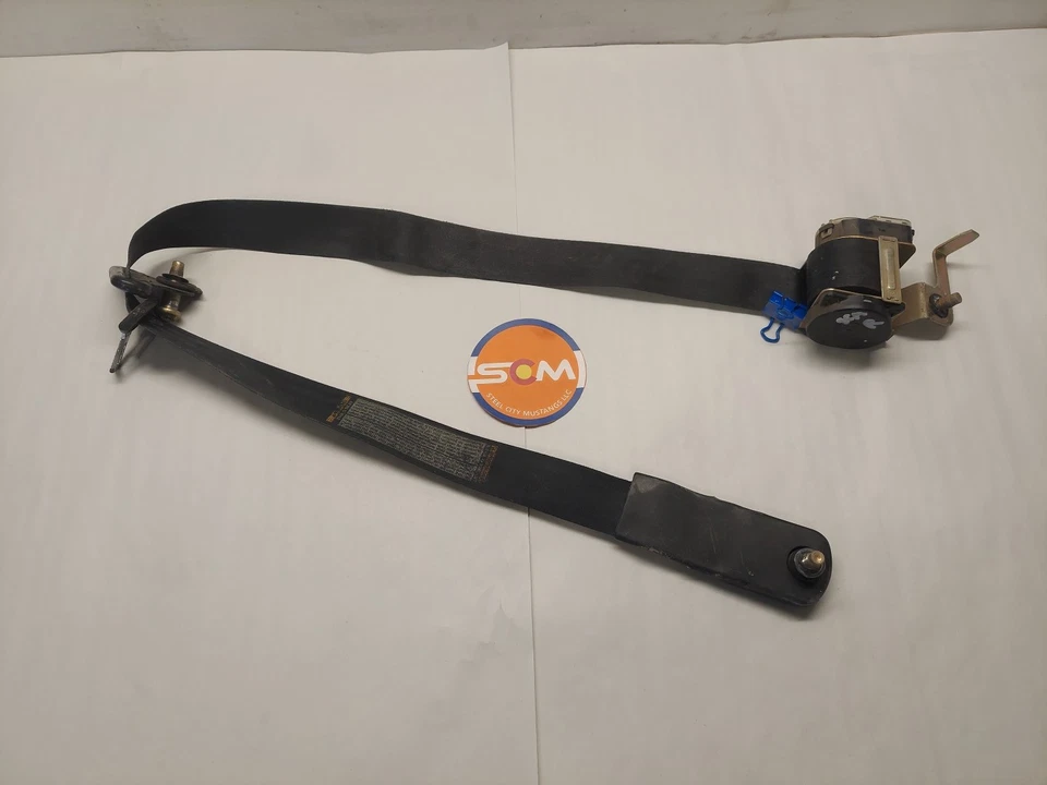 Ford Mustang 1996 97 98 cupé cinturón de seguridad delantero lado de paso derecho negro 96 1997 1998 Foto 1 de 4