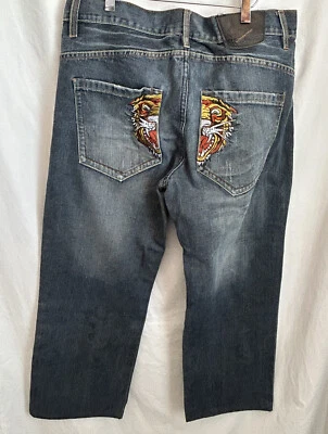 Pantalones de mezclilla para hombre Ed Hardy de Christian Audigier. Cintura 39”, tiro 9”, entrepierna 27” Foto 1 de 4