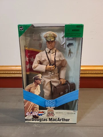 2003 GI Joe General Douglas MacArthur Medal Of Honor Action Figure Hasbro NEW Cover