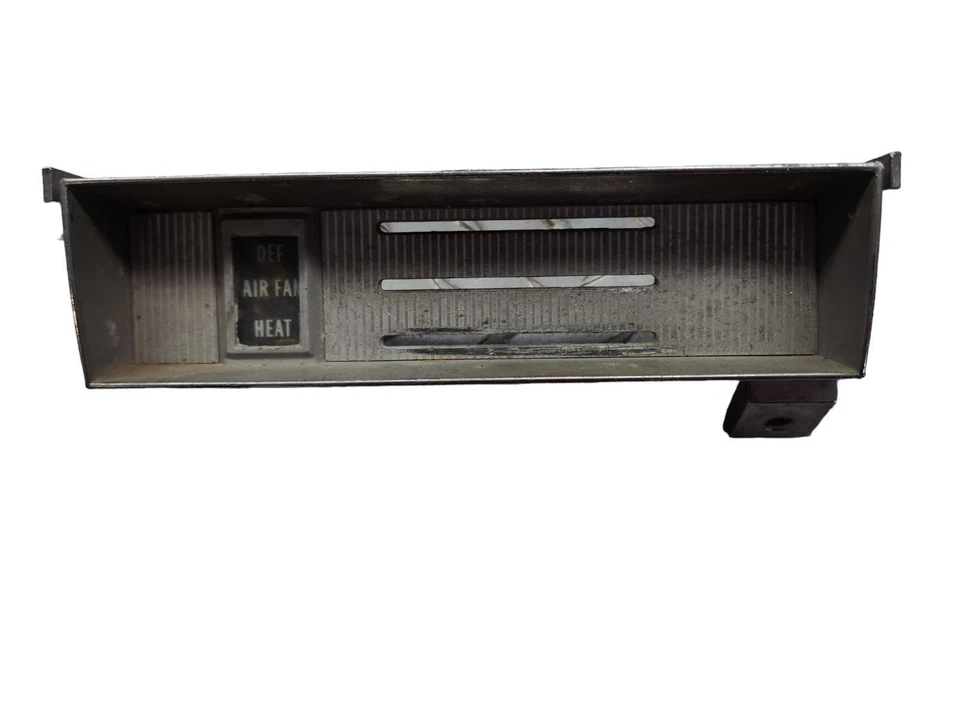 Placa frontal de control del calentador de tablero para Chevy C10 67-72 sin CA 3903618 Foto 1 de 4