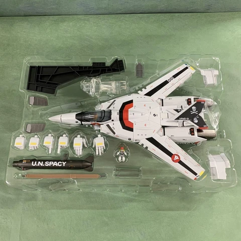 DX Chogokin Movie Edition VF-1S Valkyrie Hikaru Ichijo Macross Figure toy Cover