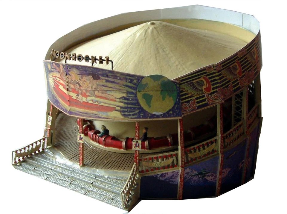 Moon rocket Fairground Fair Static Model Q45 UNPAINTED OO Scale Models Kit 1/76 - Image 1 of 1