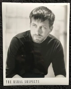 PUBLICITY PHOTOGRAPH - from THE USUAL SUSPECTS (d) (1995) - Stephen Baldwin - Picture 1 of 1