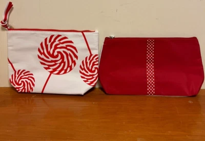 Estuche para 2 bolsas de maquillaje Clarins Foto 1 de 4