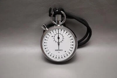 Винтажный механический двухпушерный секундомер Seiko 88-5061 с ручным заводом - Изображение 1 из 4