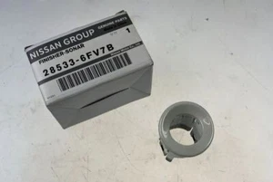 Original Nissan Infiniti Parksensor holder 19-20 28533-6FV7B - Picture 1 of 5