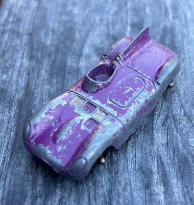 Coche de carreras vintage Tootsie Toy Jaguar púrpura diecast Le Mans hecho en Chicago, EE. UU. Foto 1 de 4
