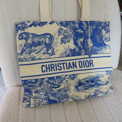 Christian Dior Dioriviera GWP Straw Tote - Image 1 of 4