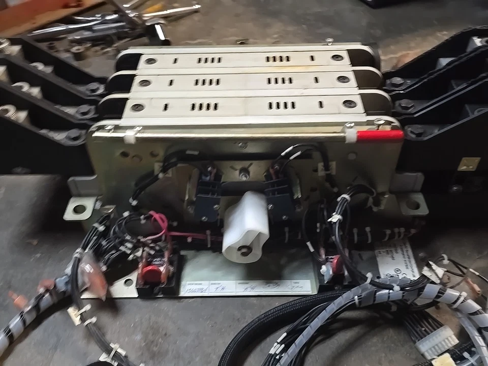 Caterpillar CTG  600 Amp Transfer Switch  - Image 1 of 4