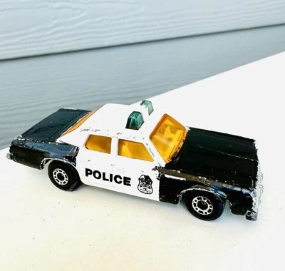 1979 Matchbox Plymouth Gran Fury Superfast No. 10 Police Cop Car White 1/64 - Image 1 of 4