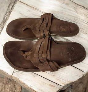 Cushe Men's Manuka Supreme Wrap Color: Old Brown Leather Size 10 Flip Flops - Picture 1 of 10