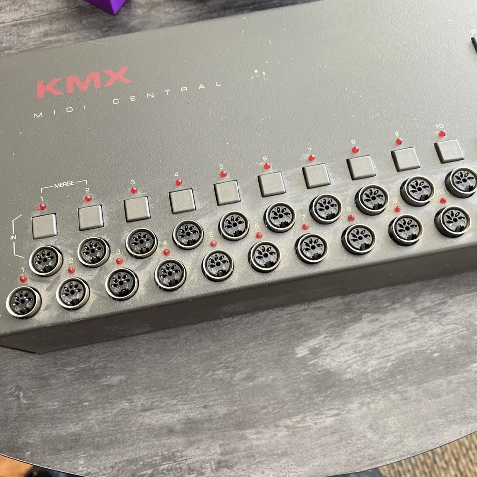 KMX Midi Central - 16 Channel Midi Switch - Image 1 of 2