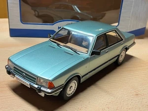 1/18 Ford Granada Ghia MkII 2.8 injection en verde claro metálico MCG18535 NUEVO EMBALAJE ORIGINAL - Imagen 1 de 13