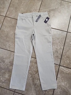 NWT Gloria Vanderbilt Amanda 2.0 Slim Leg Classic Rise Jeans Women’s 12  Beige - Image 1 of 4